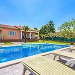 Villa Zelena Oaza *